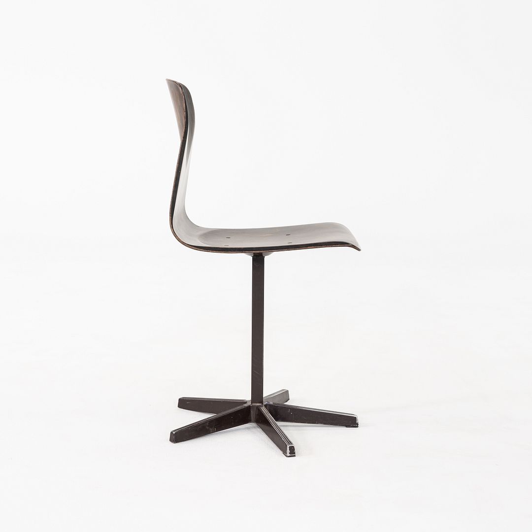 Thur Op Seat Chair