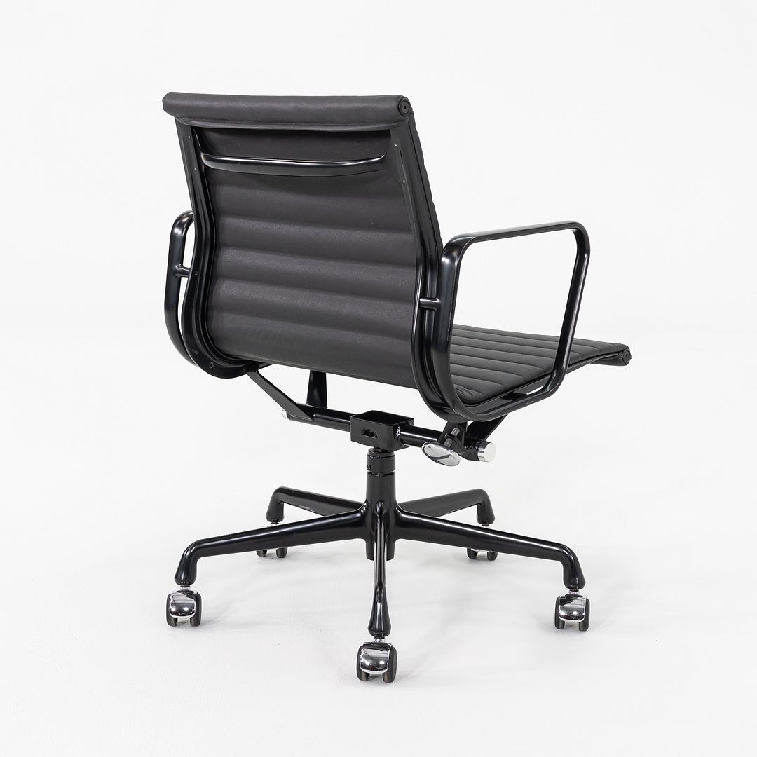 Aluminum Group Management Desk Chair, Model EA335