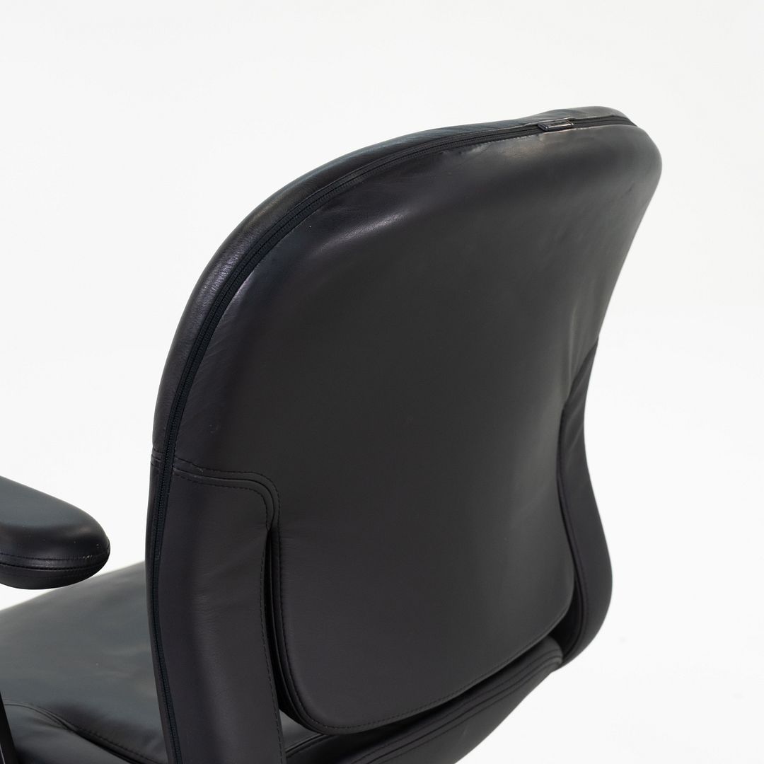 Equa Desk Chair