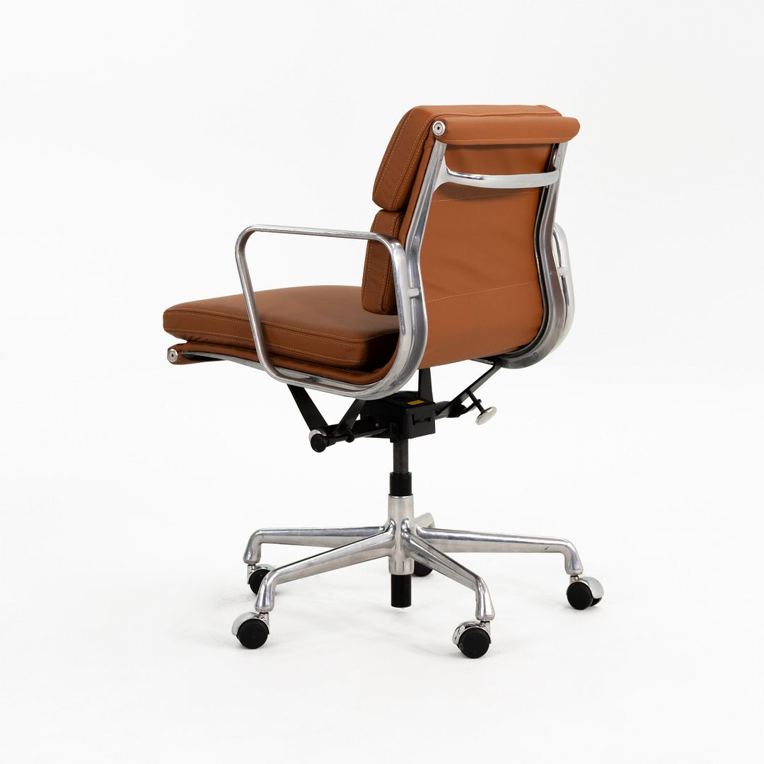 Aluminum Group Soft Pad Management Desk Chair, Model EA435
