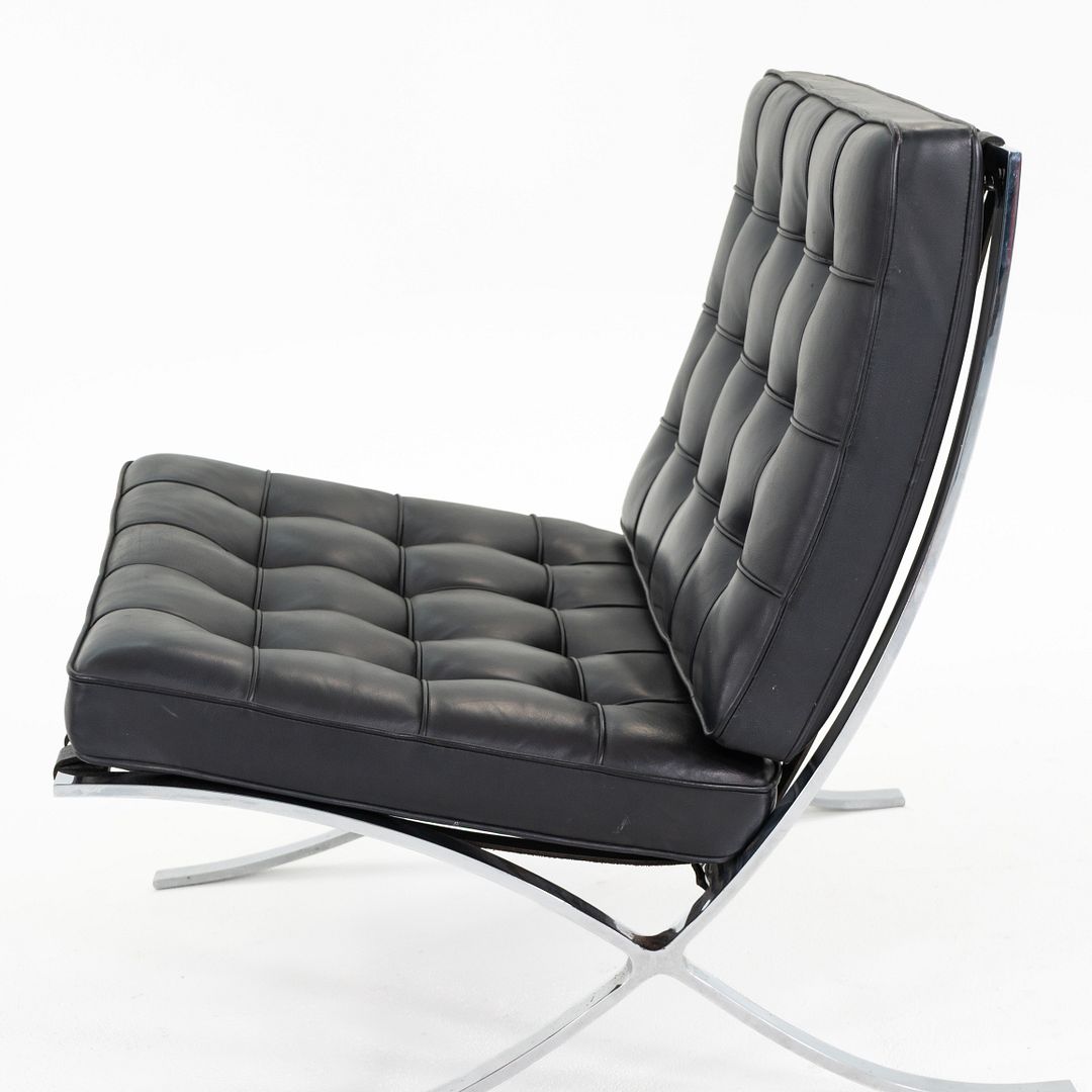 Barcelona Chair, Model 250LC