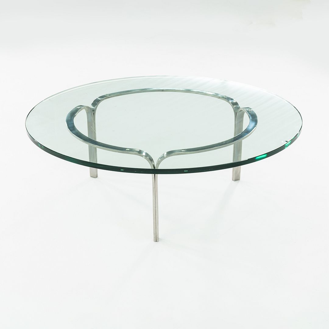 Ribbon Table