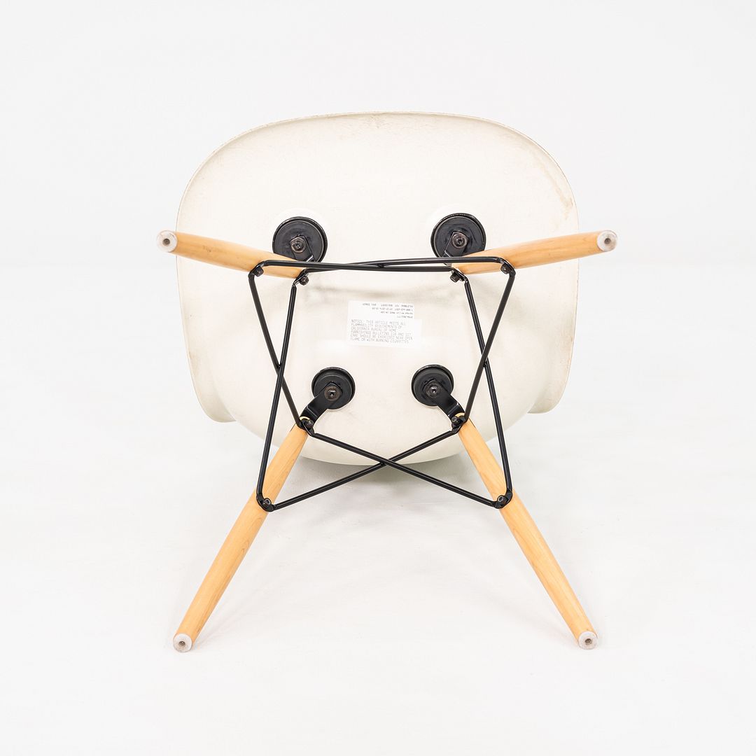 DSW Chair