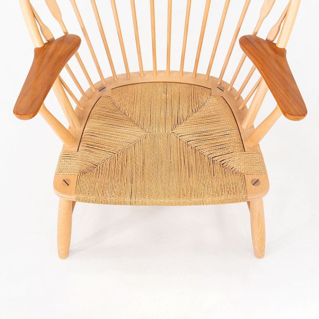 JH550 Peacock Chair