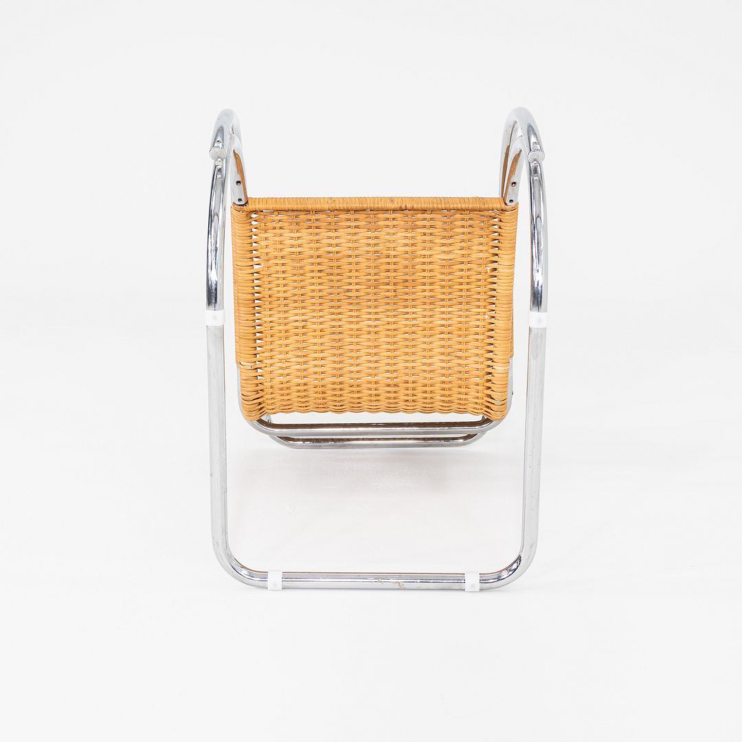MR20 Arm Chair