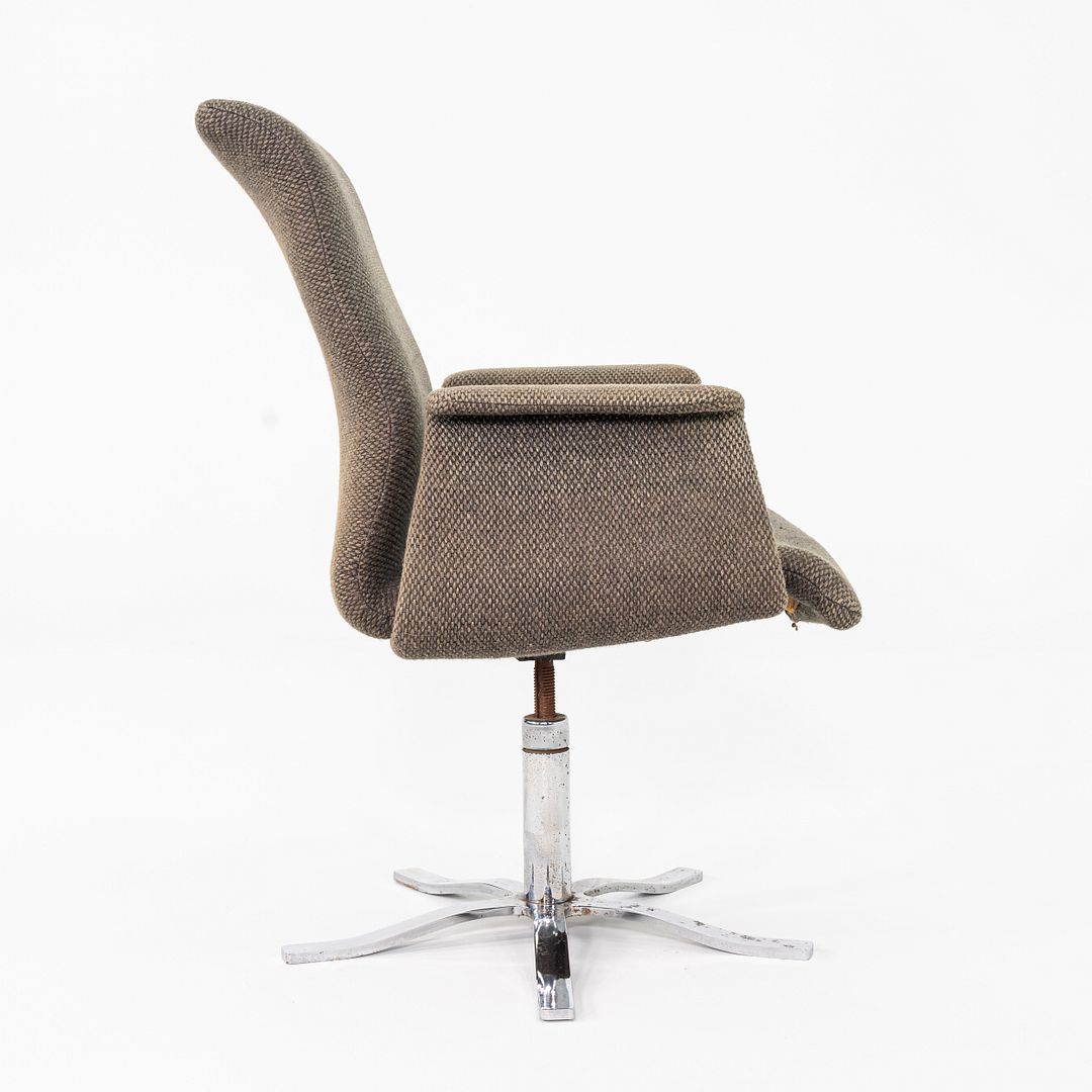 Cobra Armchair