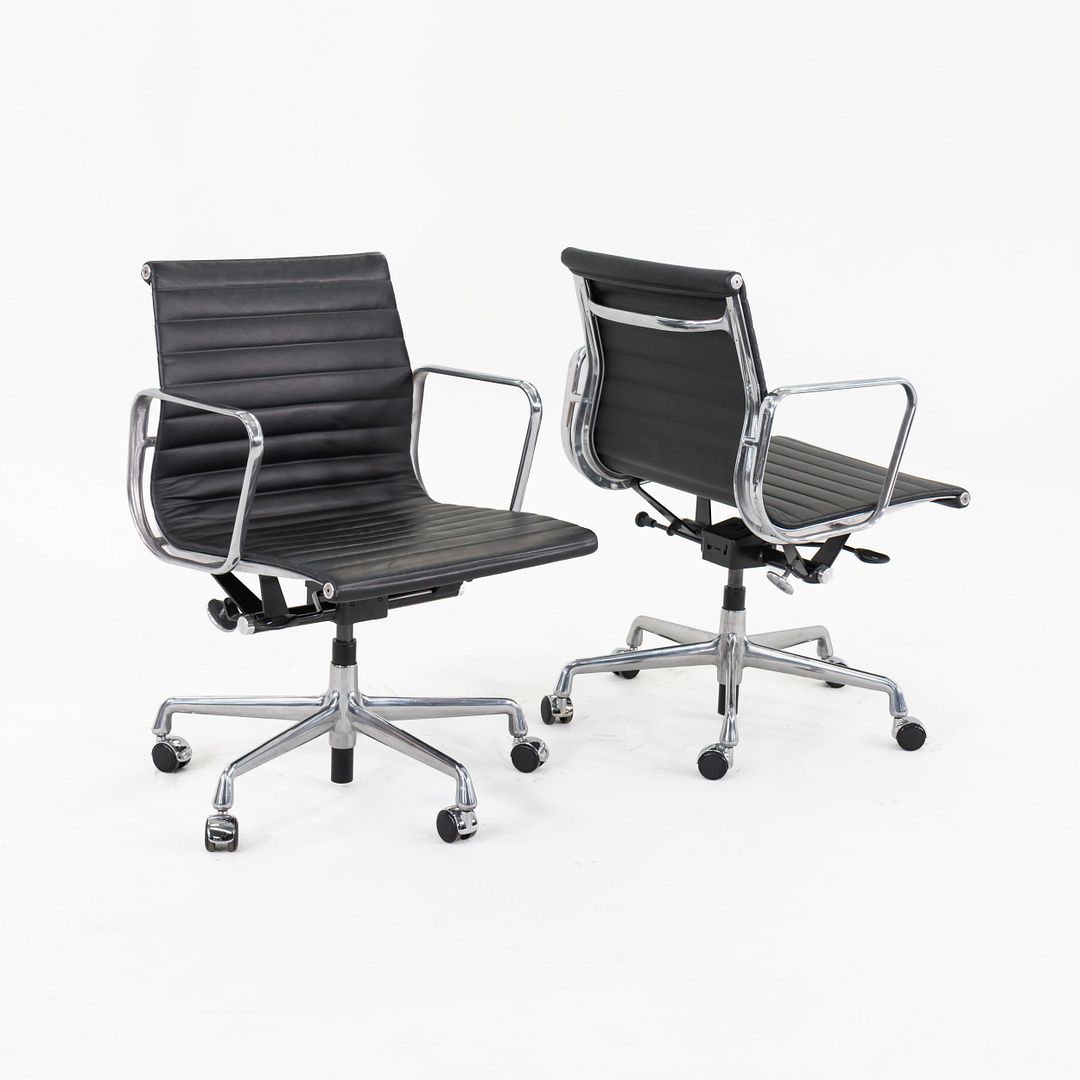 Aluminum Group Management Desk Chair, EA335