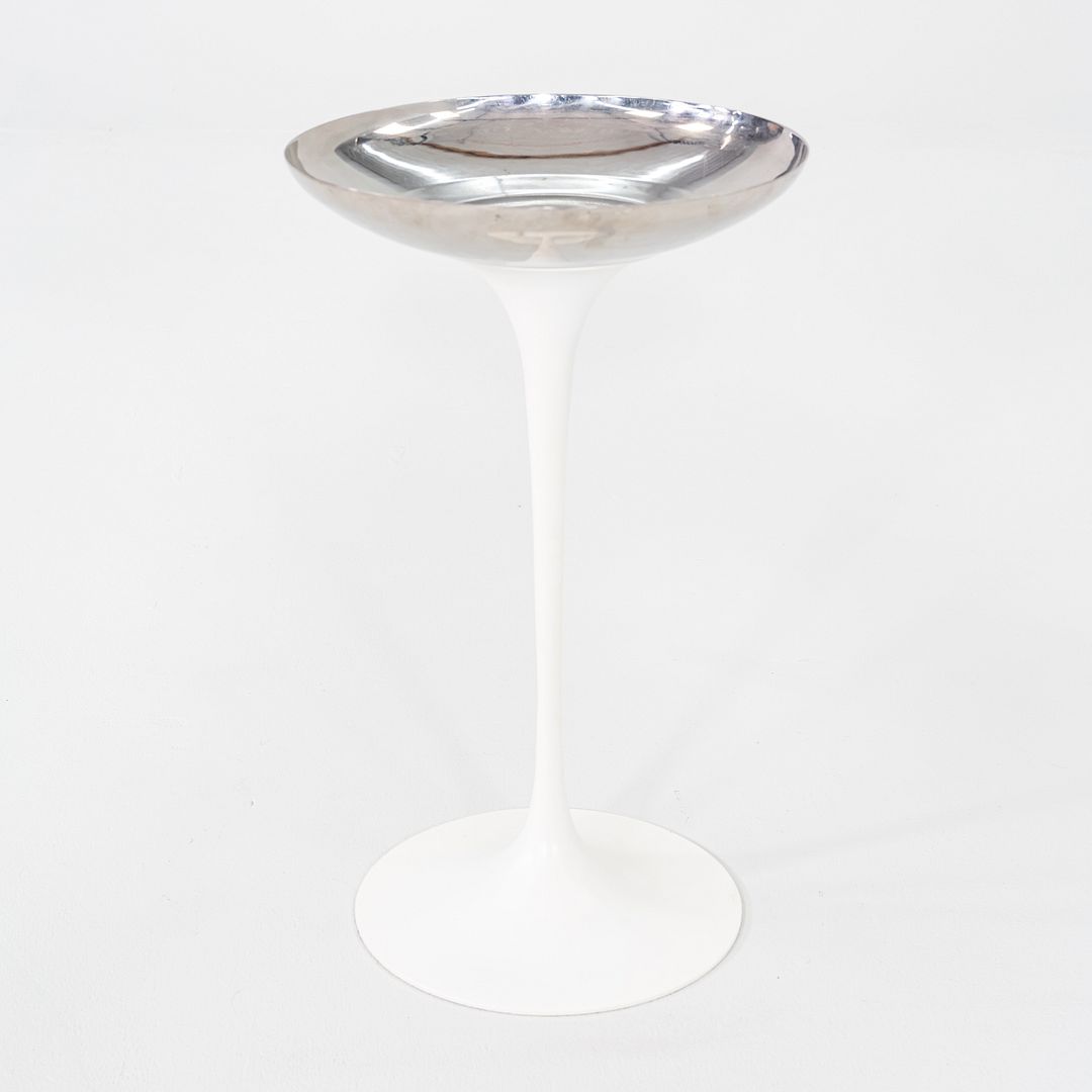 Pedestal Round Ashtray