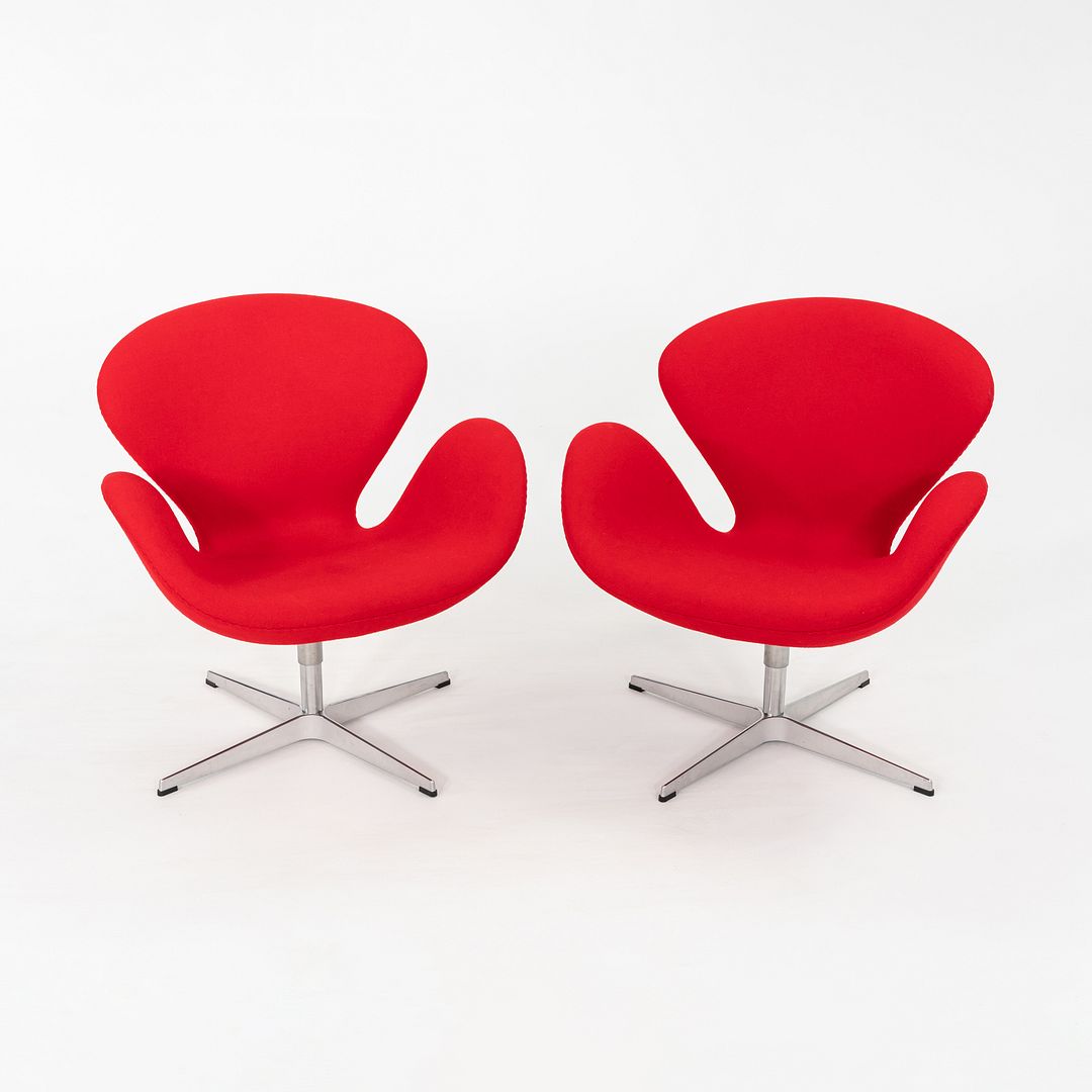 Swan Chair, Model 3320