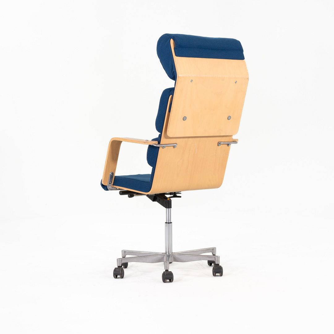 Plaano Executive Desk Chair, Model 435F