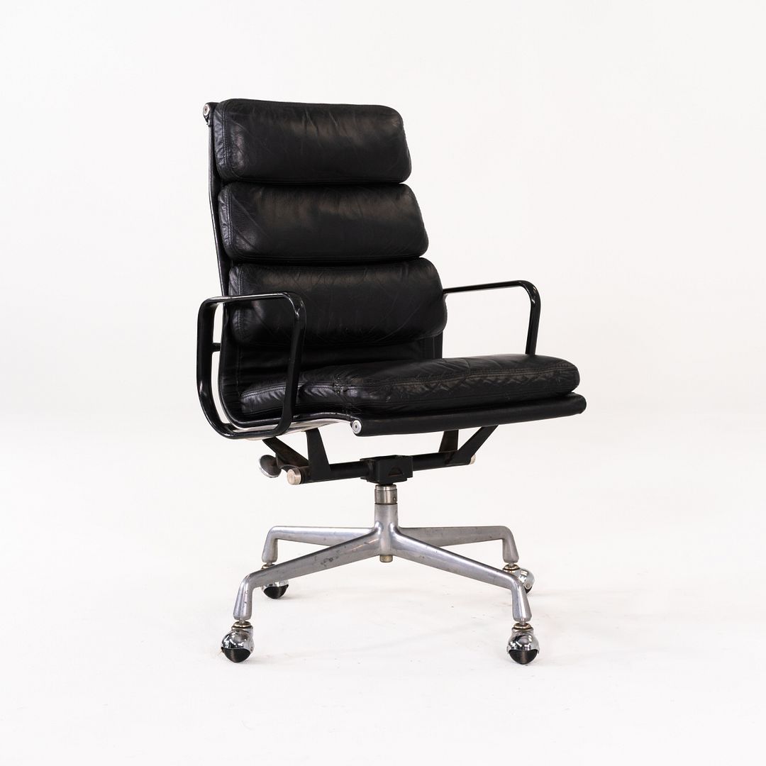 Eames Aluminum Group Soft Pad Executive Chair, Model EA420