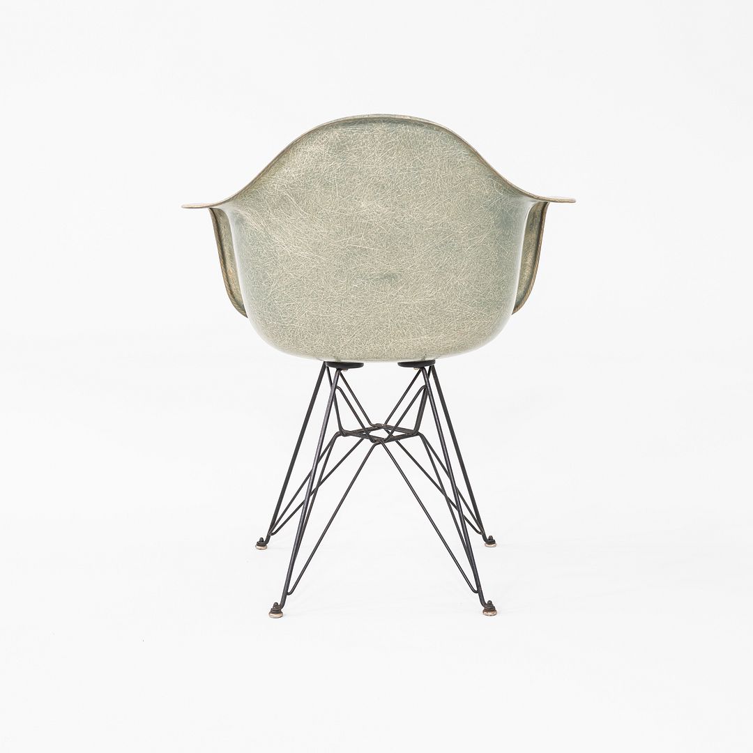 DAR Armchair