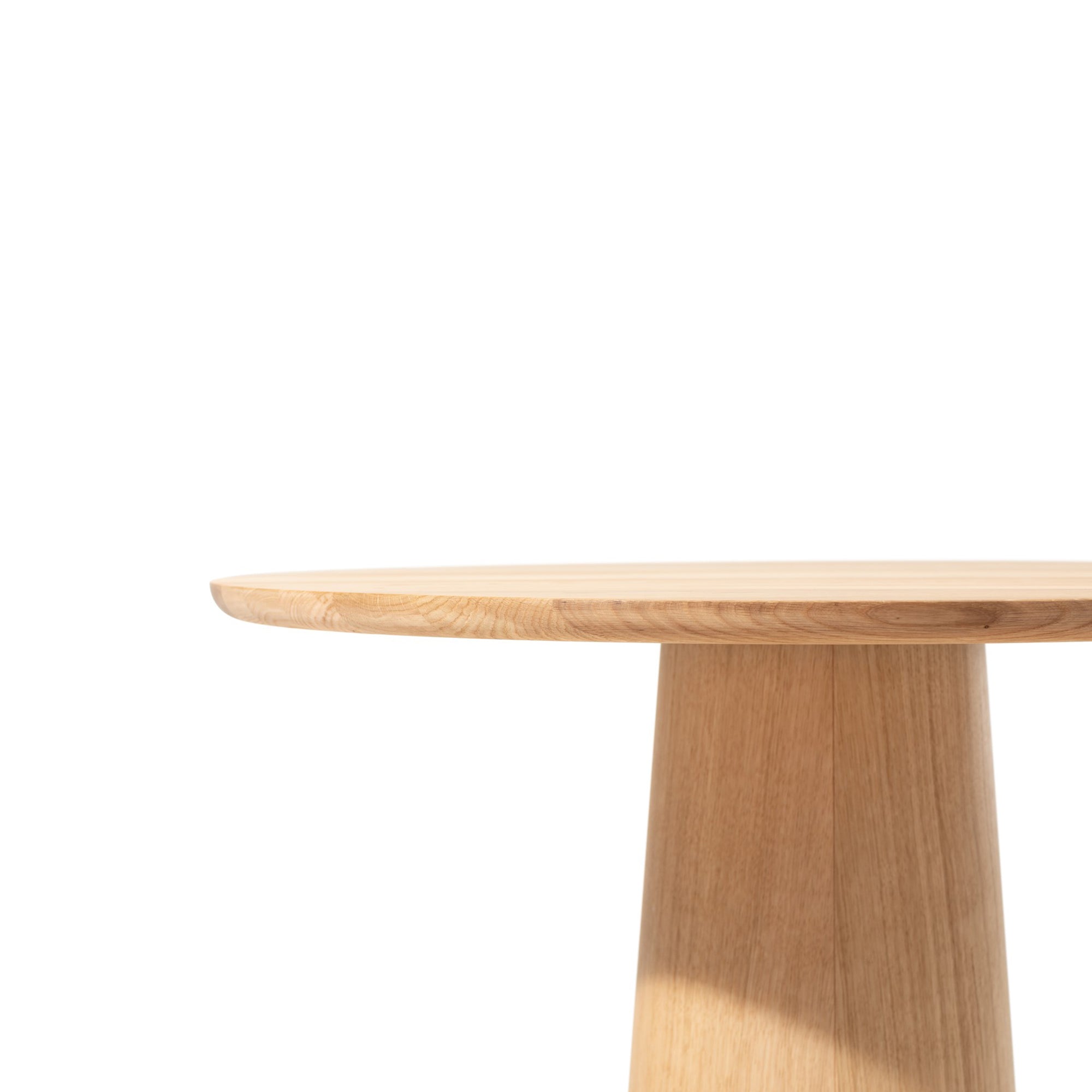 P.O.V. 460 Dining Table