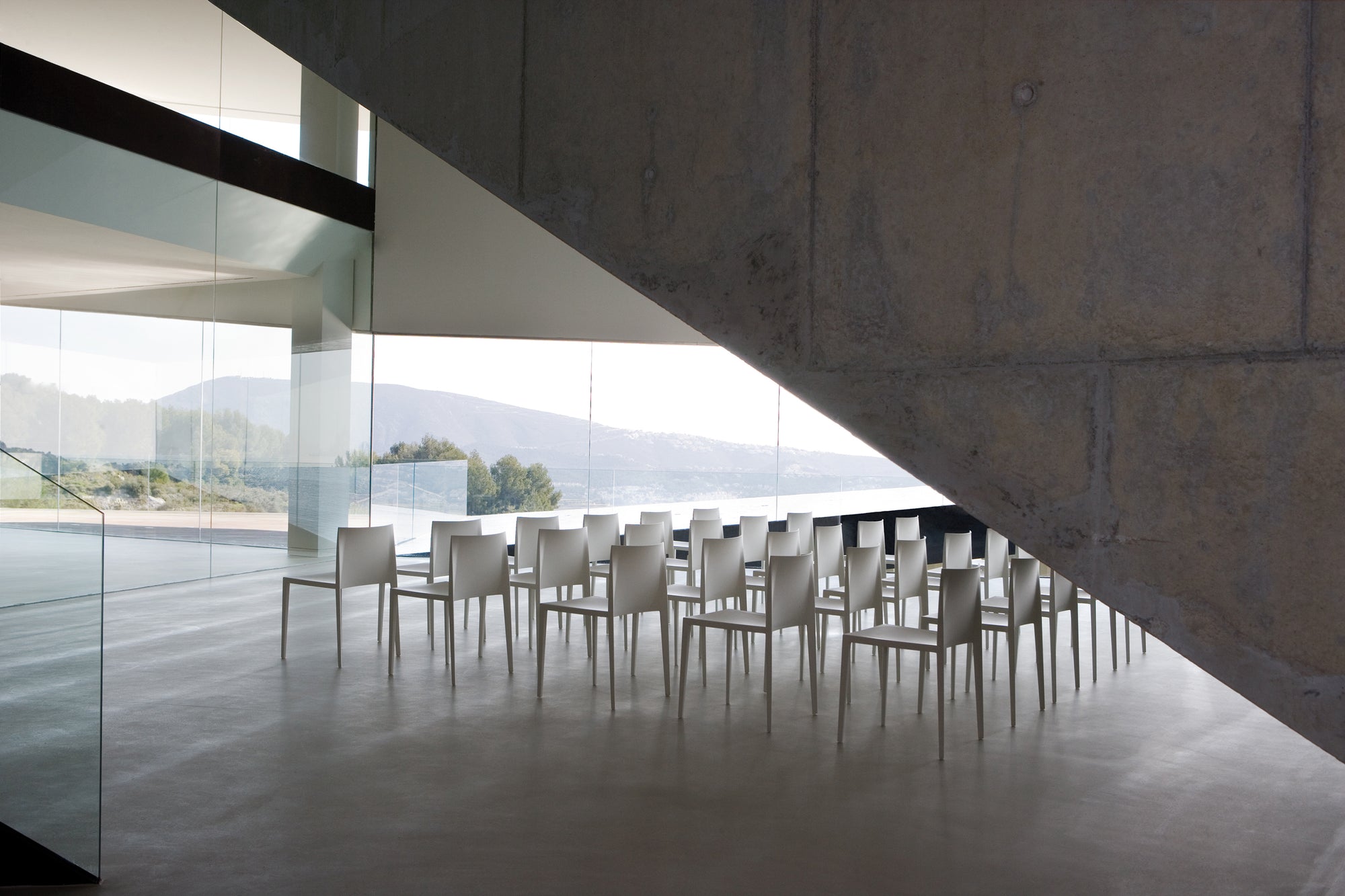 Sail Dining Chair — Plastic