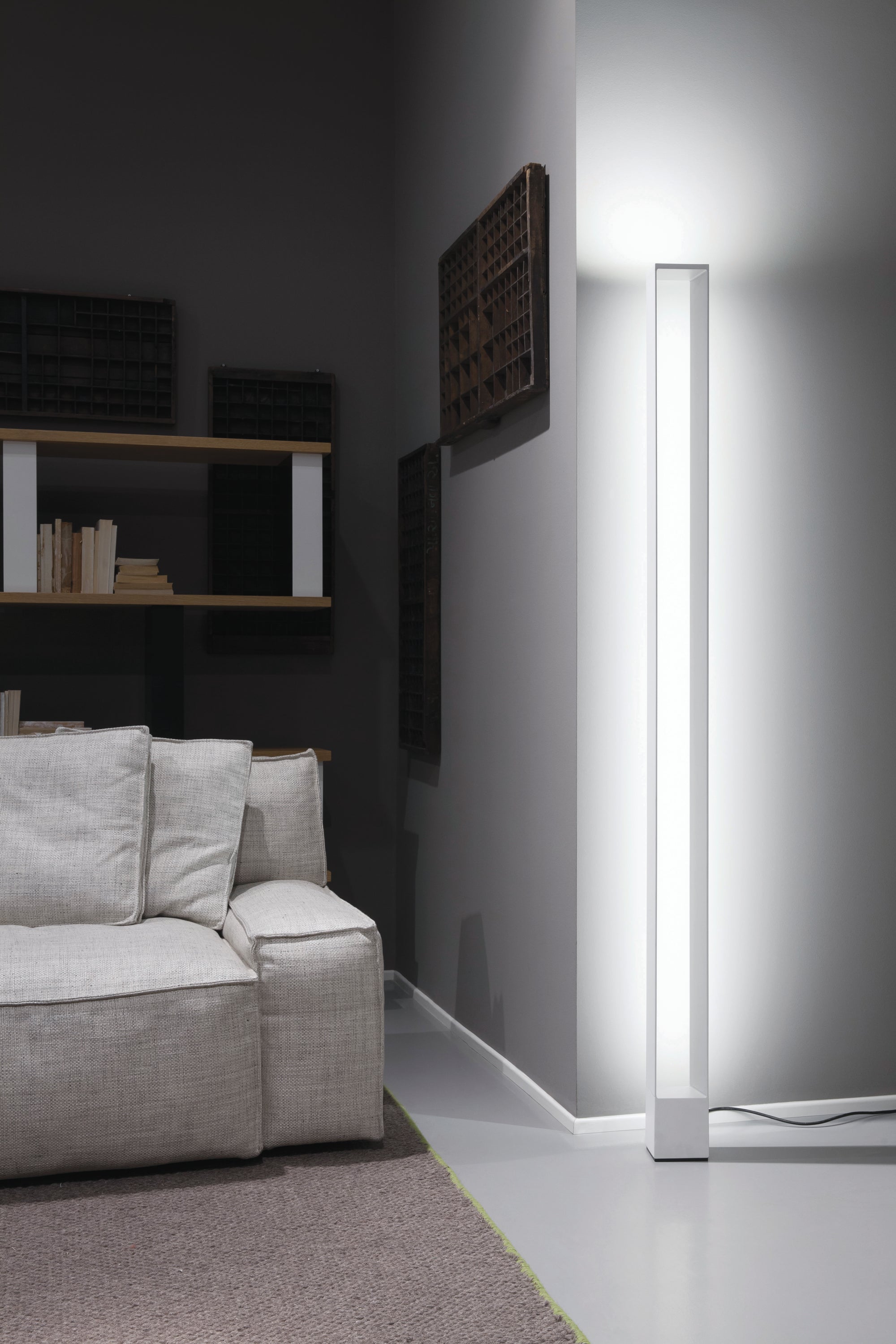 Tru Floor Lamp