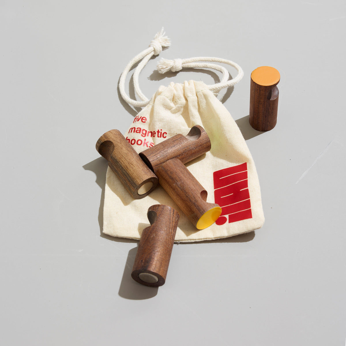 The Magnetic Hooks Set of 5