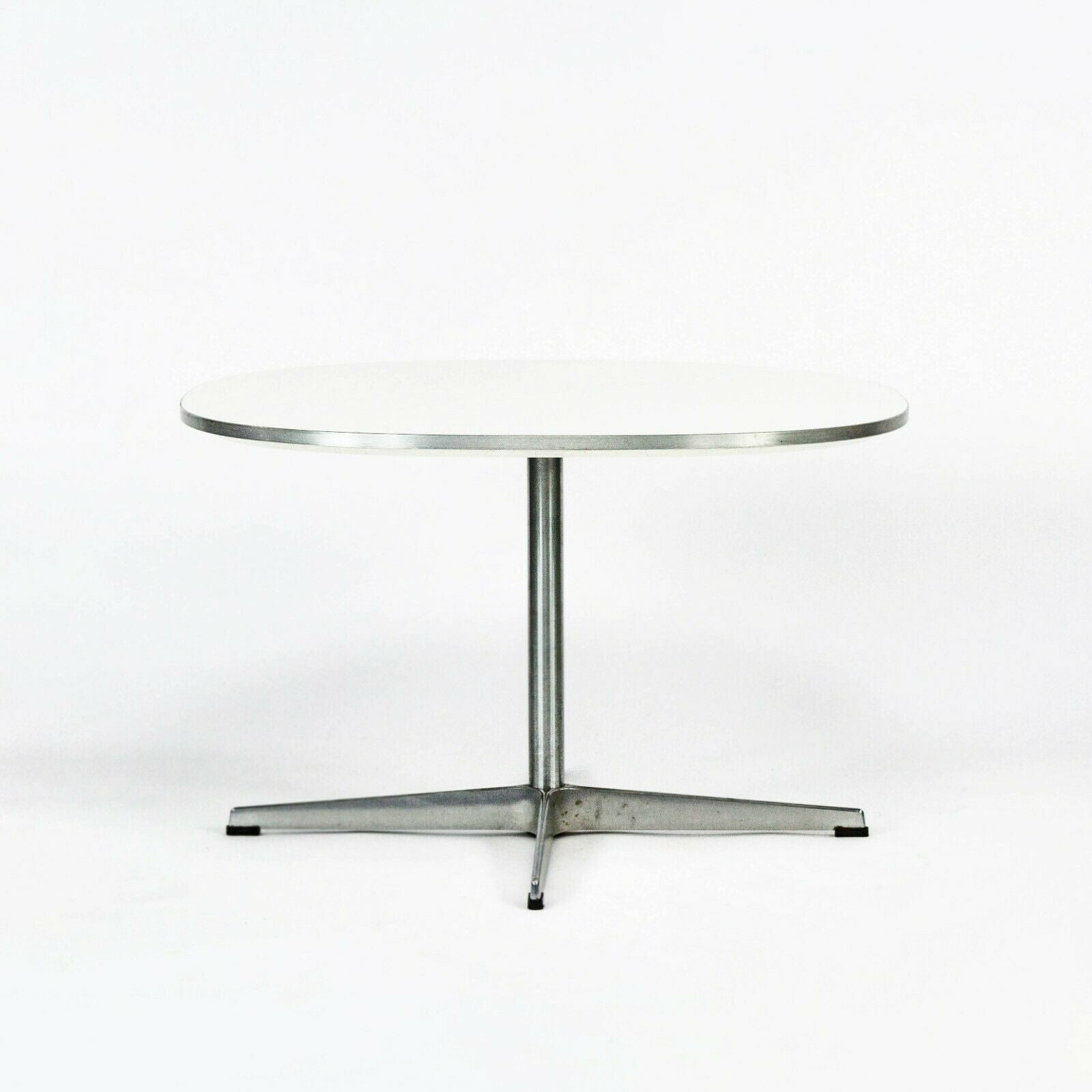 Superellipse Table