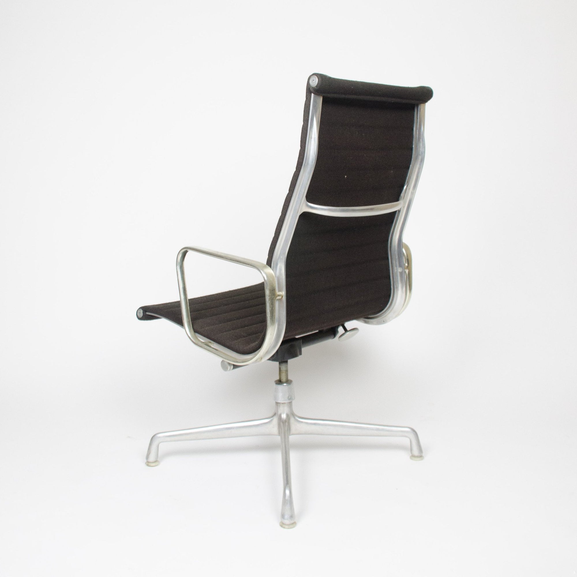 Aluminum Executive Chair