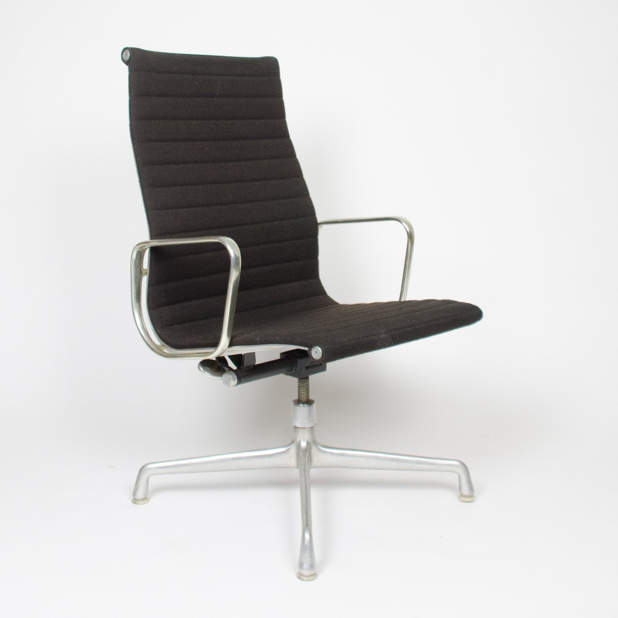 Aluminum Executive Chair