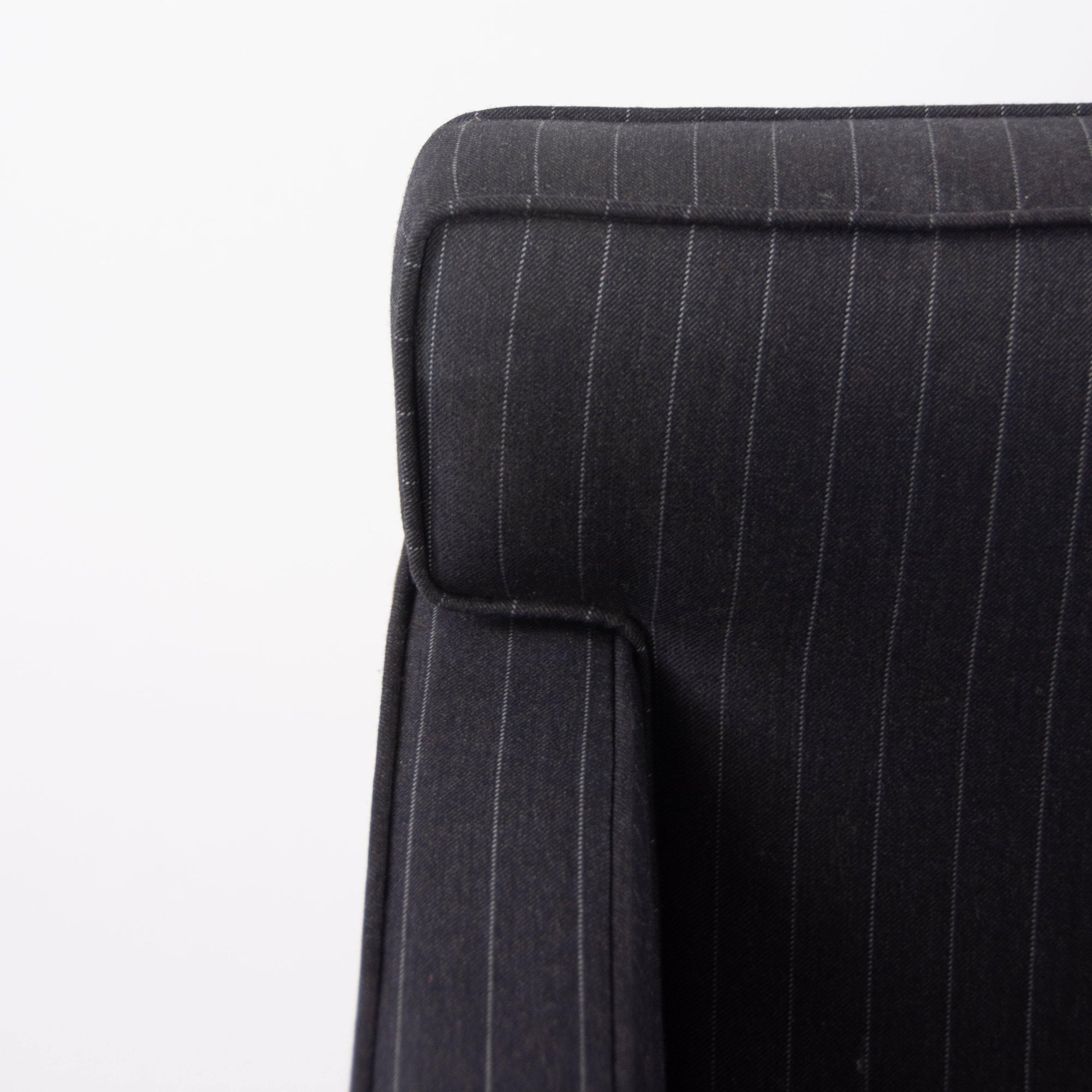 2010's Knoll Mies Van Der Rohe Krefeld Loveseat Sofa Fabric Sets Available - Rarify Inc.