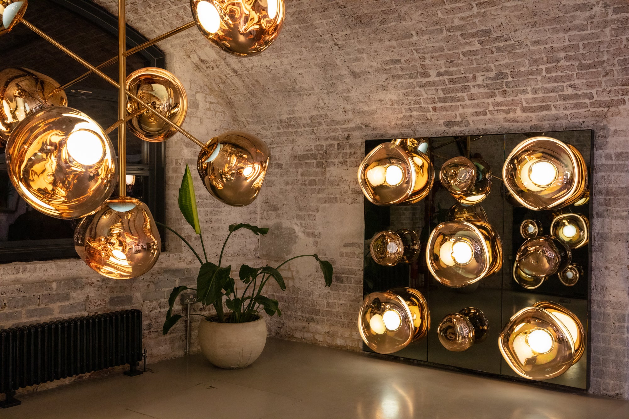 Melt Ceiling and Wall Lamp