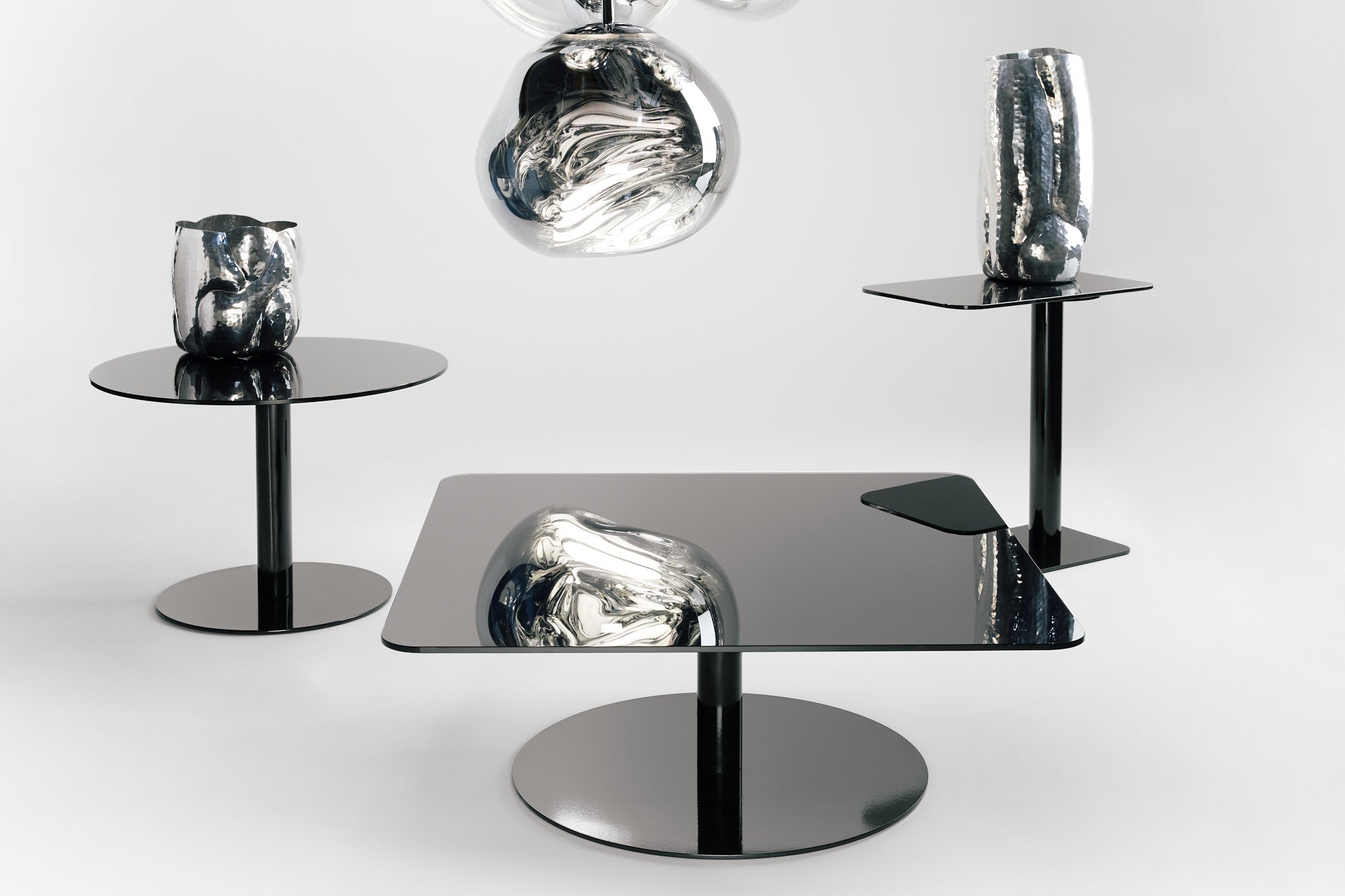 Flash Coffee and Side Table