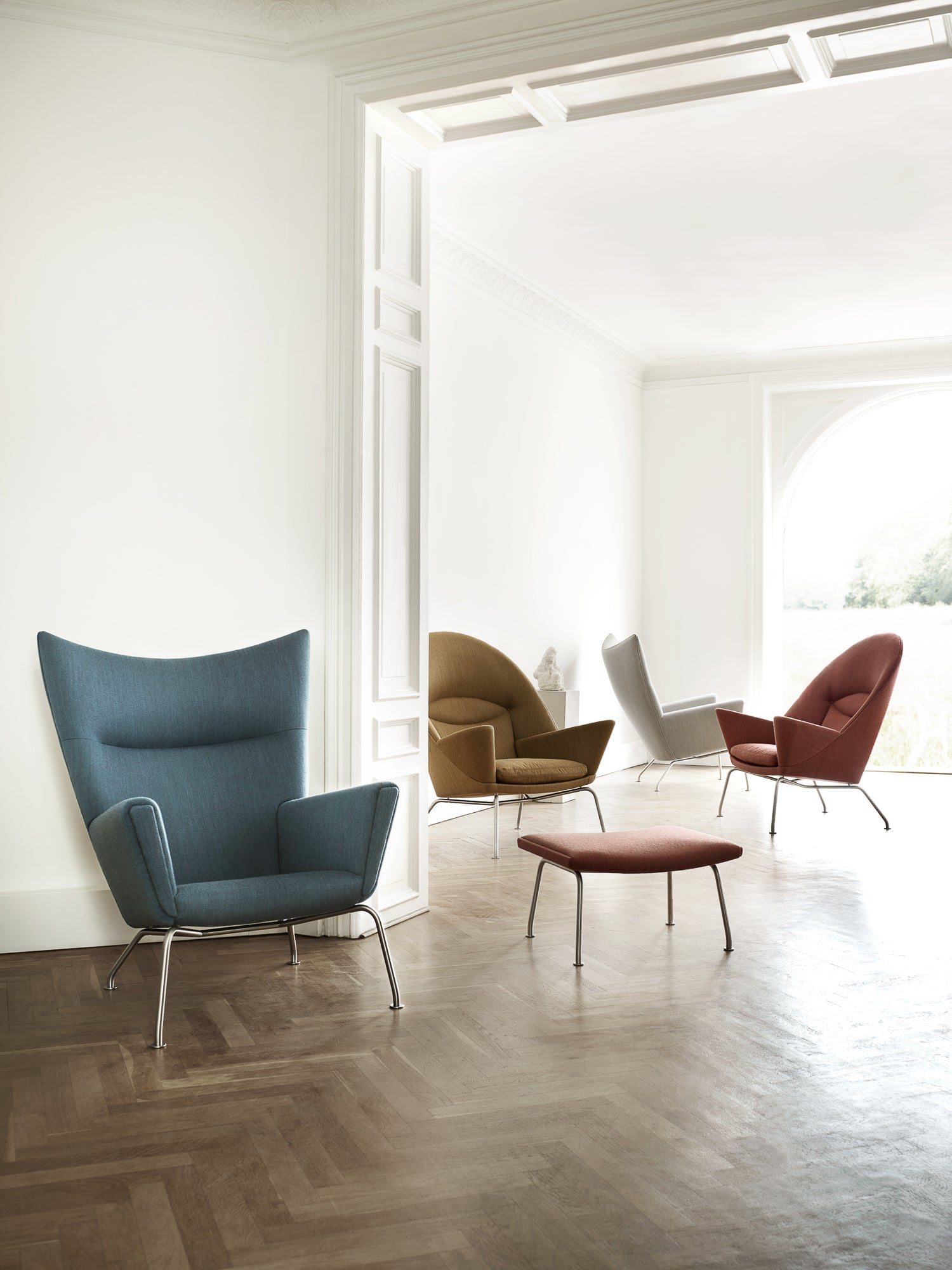 CH468 Oculus Chair