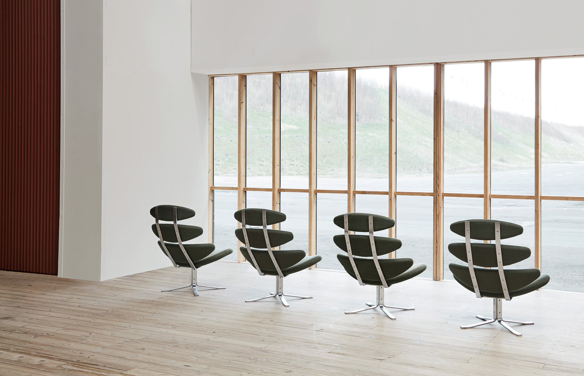 Corona Lounge Chair
