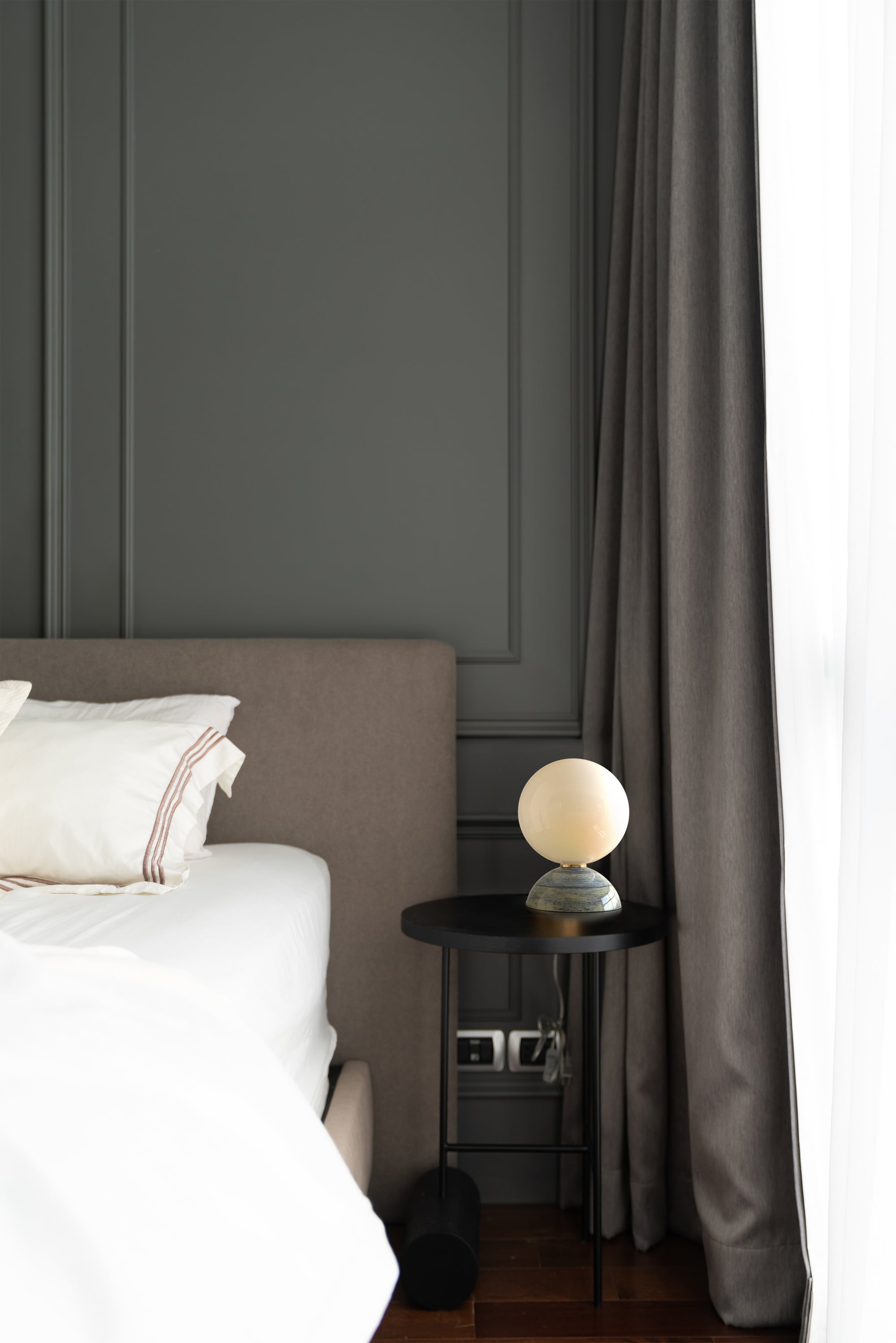 Spacey Table Lamp