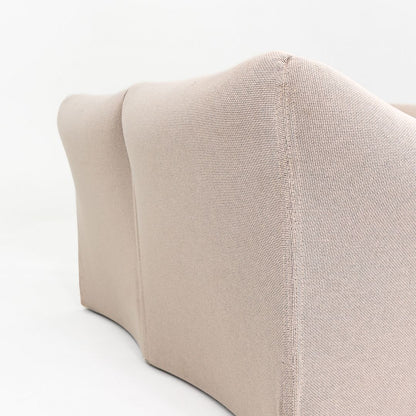685 Loveseat Sofa