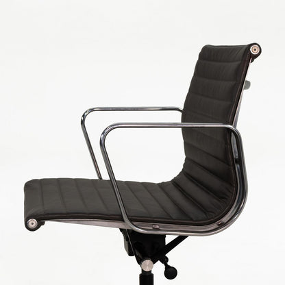 Aluminum Group Management Desk Chair, model EA335