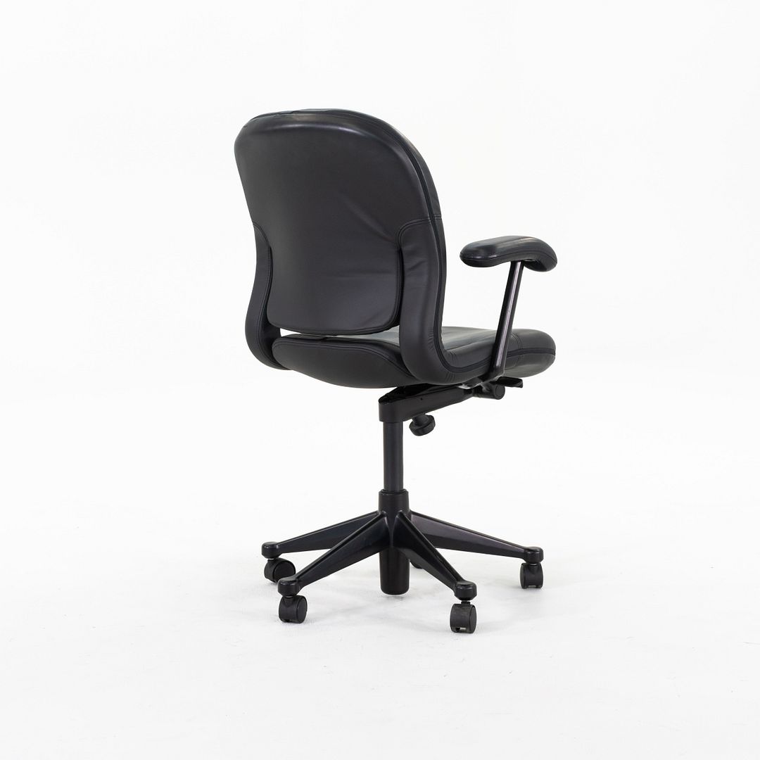 Equa Desk Chair