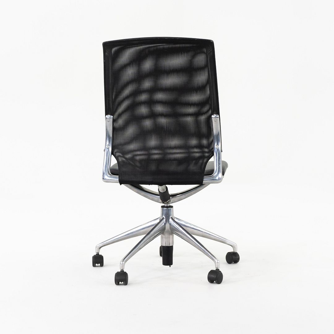 Armless Meda Desk Chair