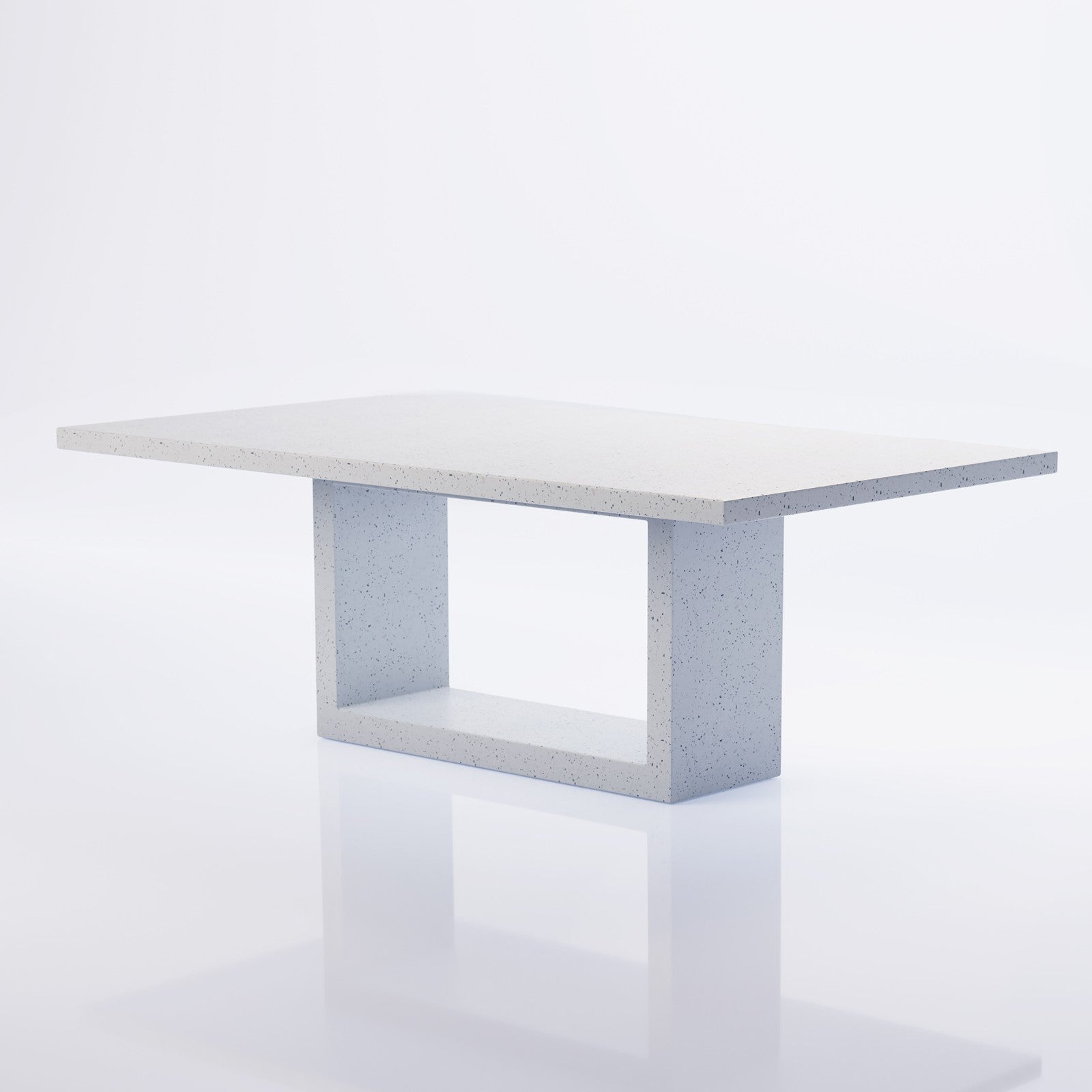 Apertura Dining Table