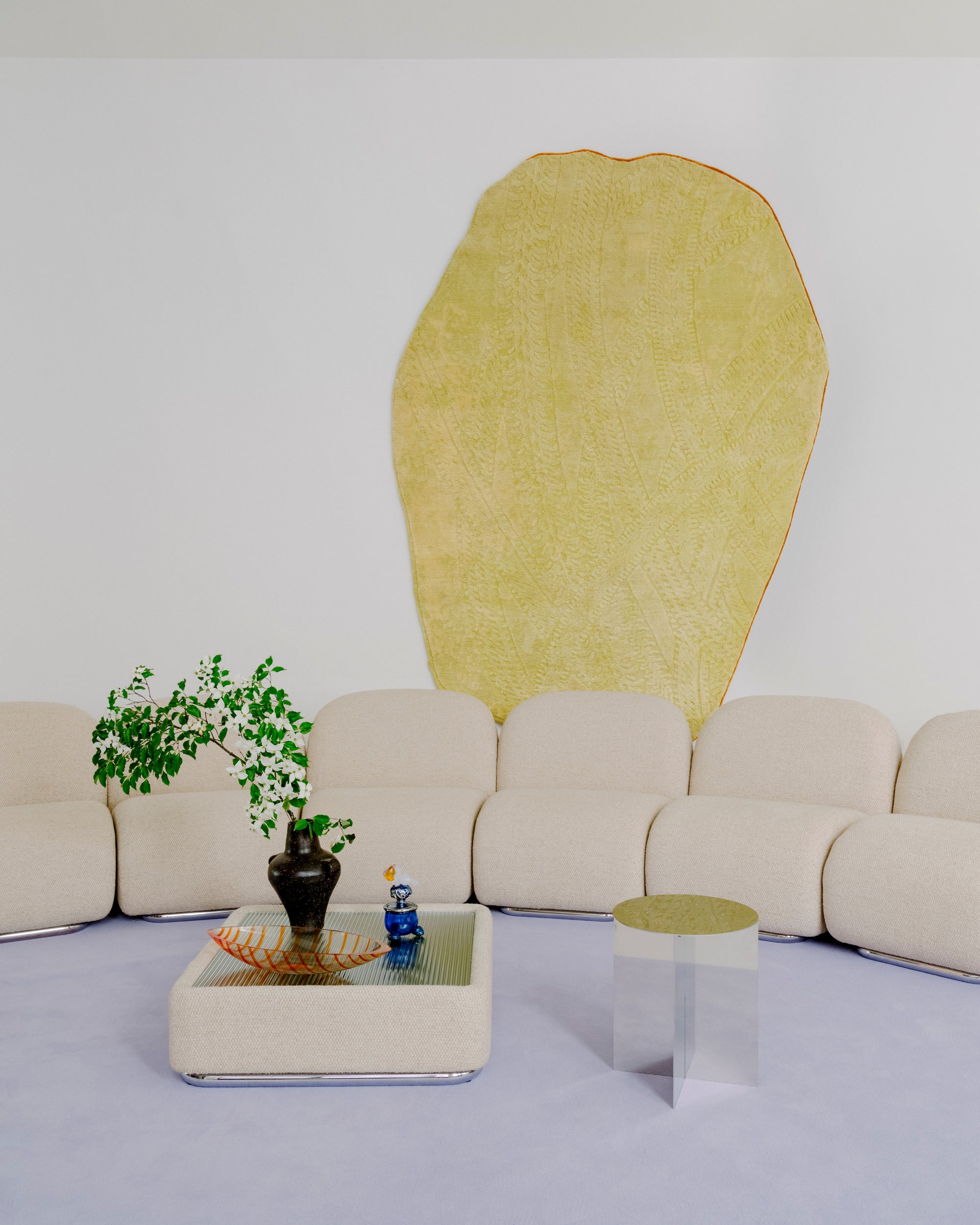 NM06 Stool