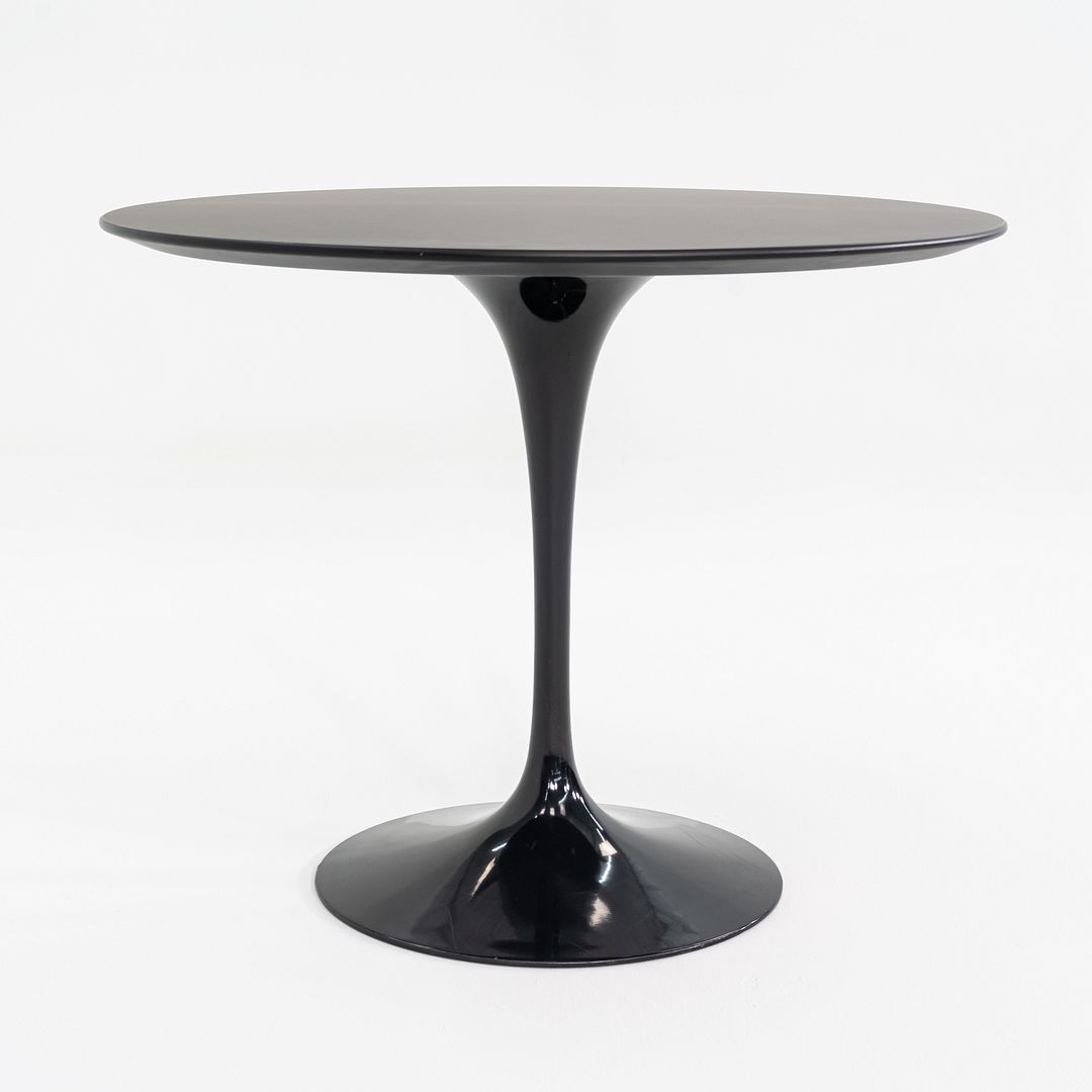 Tulip Dining Table, Model 163TR