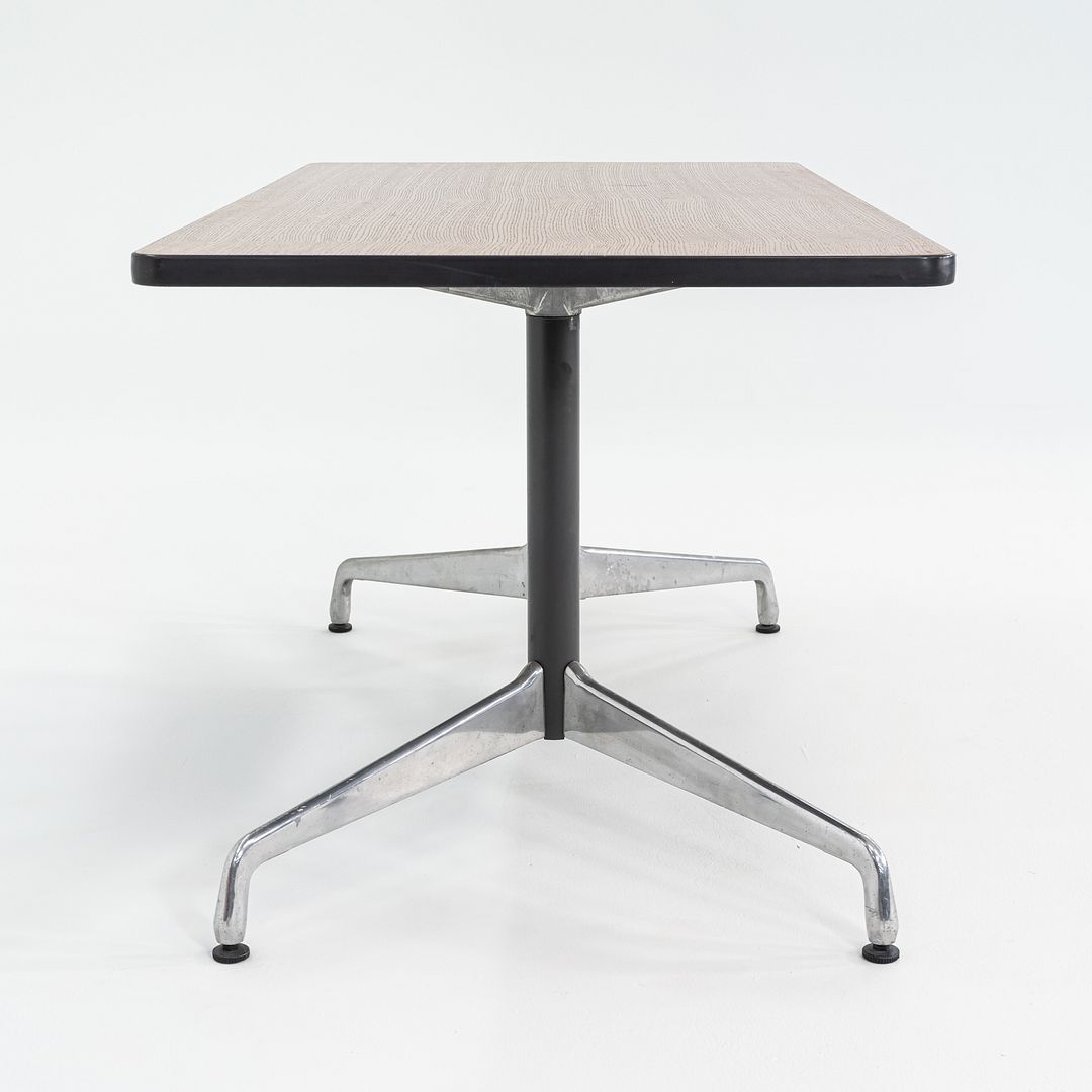 Segmented Conference Table, Model ET187
