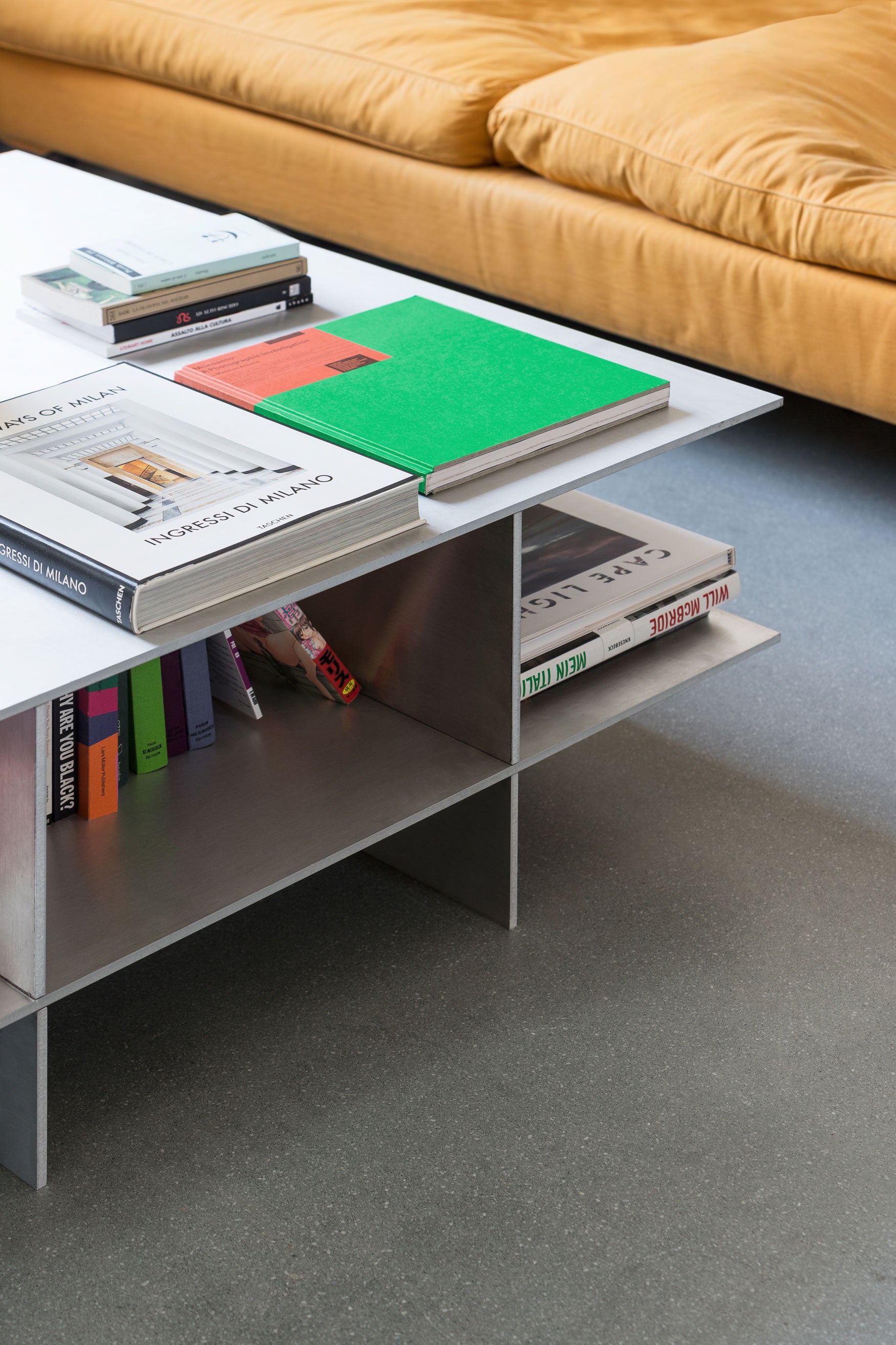 NM08 Coffee Table