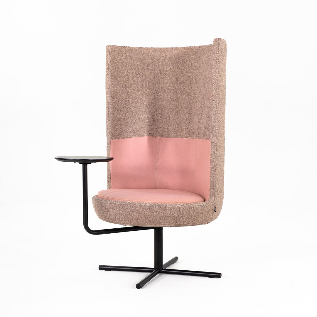 Round Private Lounge Chair