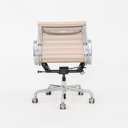 Aluminum Group Management Desk Chair, Model EA335