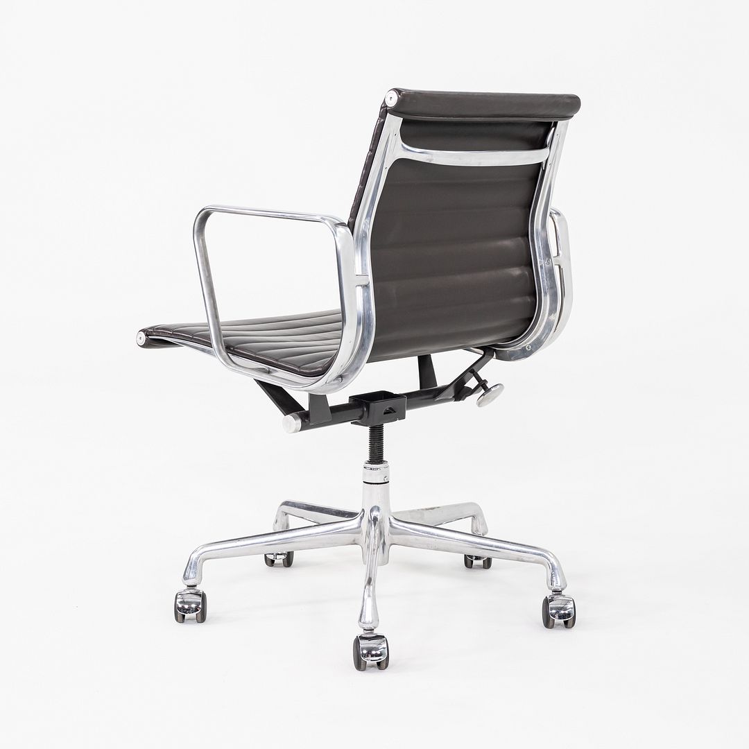 Aluminum Group Management Desk Chair, Model EA335