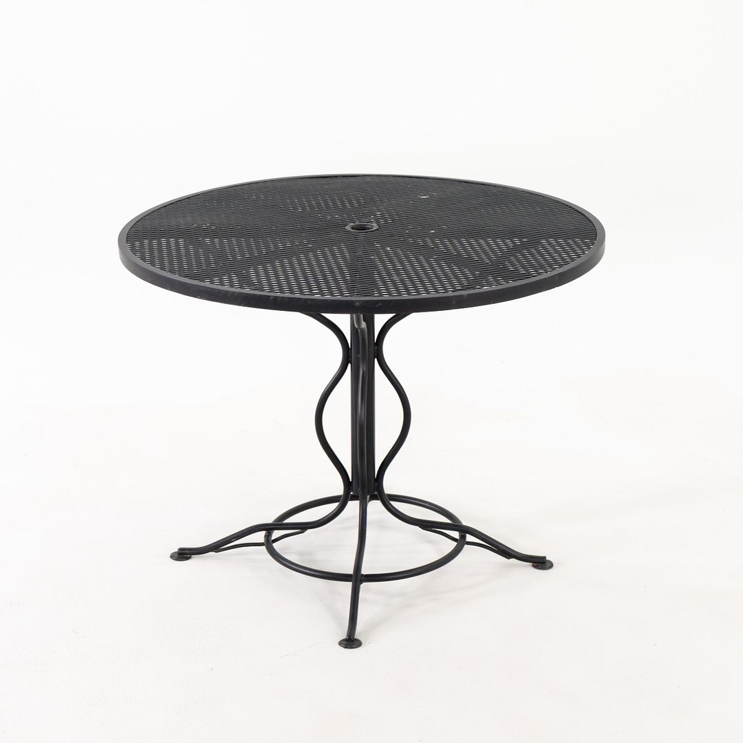 Briarwood Bistro Umbrella Table