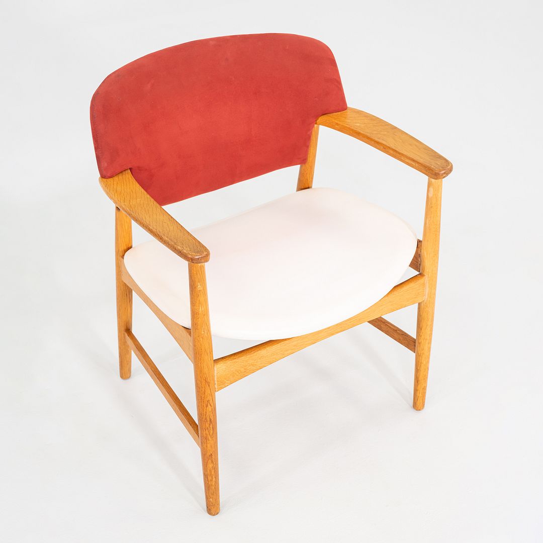 4205 Dining Arm Chair