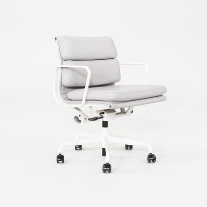 Soft Pad Management Desk Chair, EA435