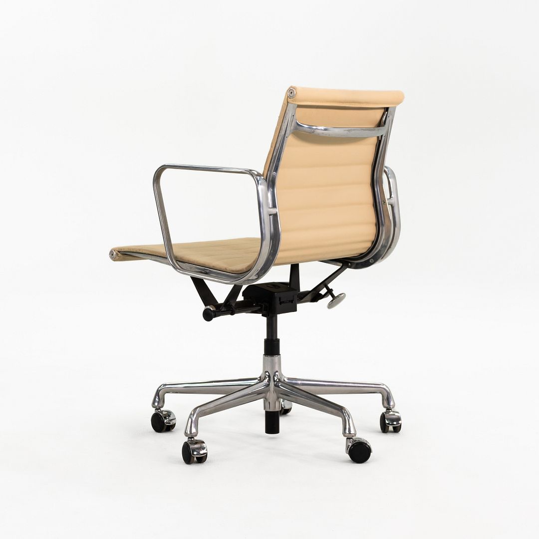 Aluminum Group Management Desk Chair, Model EA335
