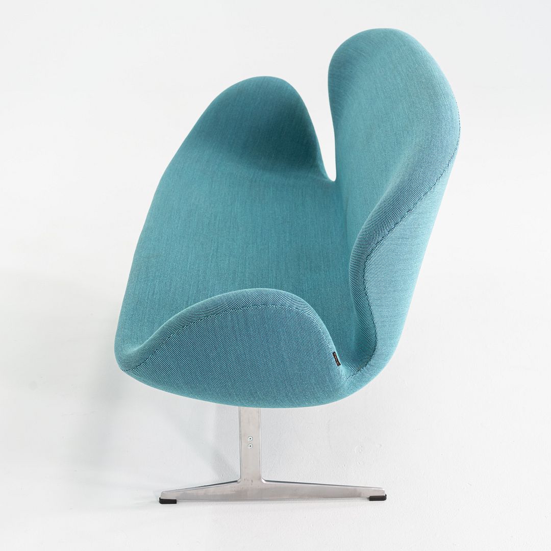 Swan Sofa