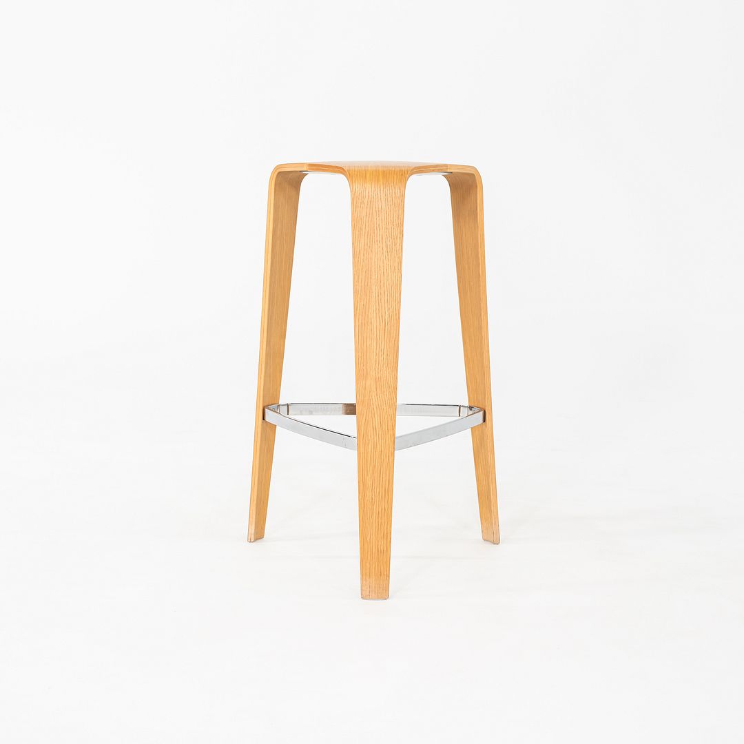 Tre Bar Stool