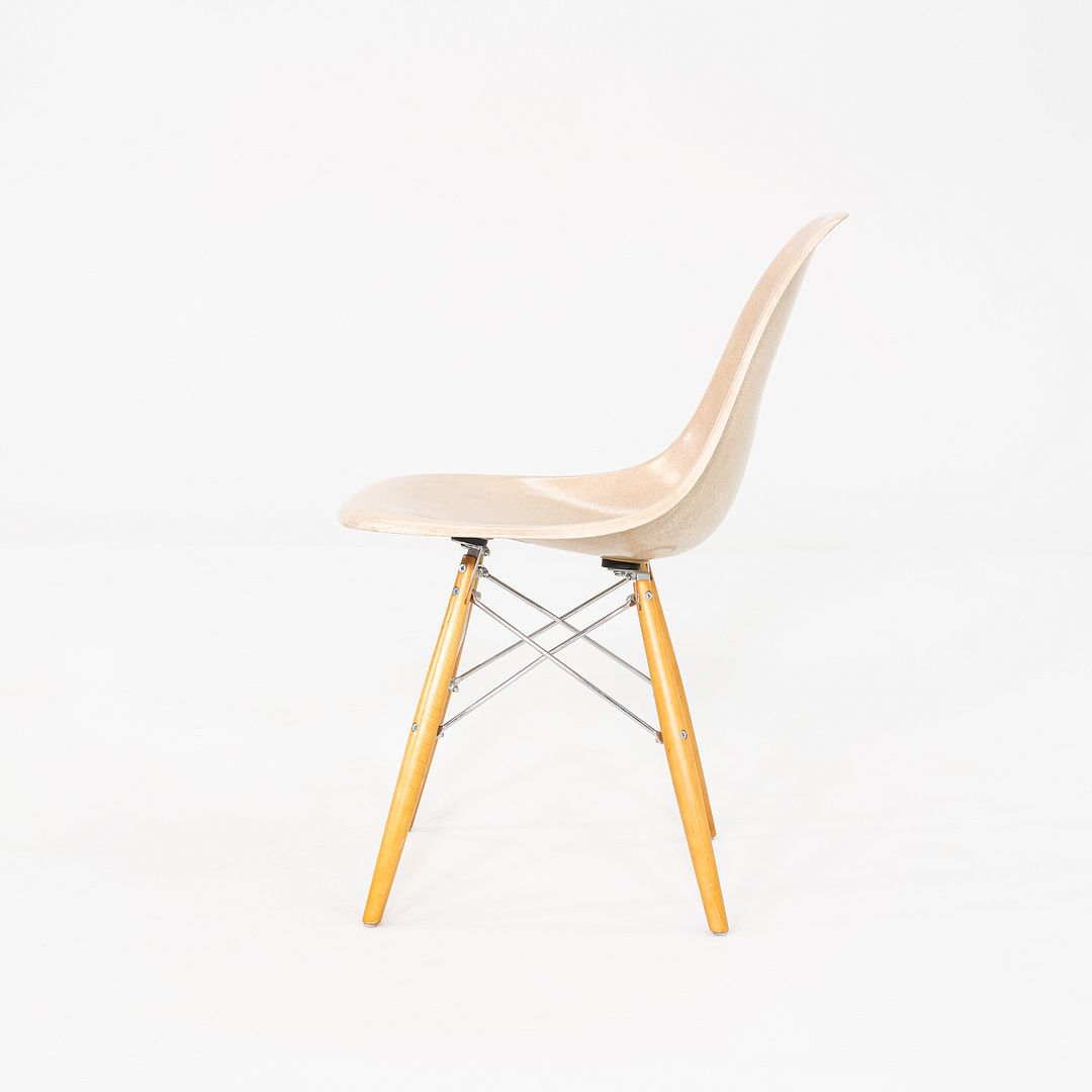 DSW Chair