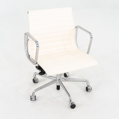 Aluminum Group Management Desk Chair, Model EA335