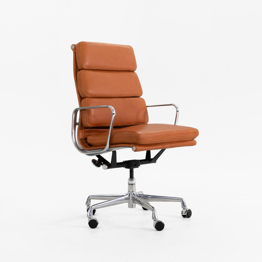 Soft Pad Executive Desk Chair, Model EA437